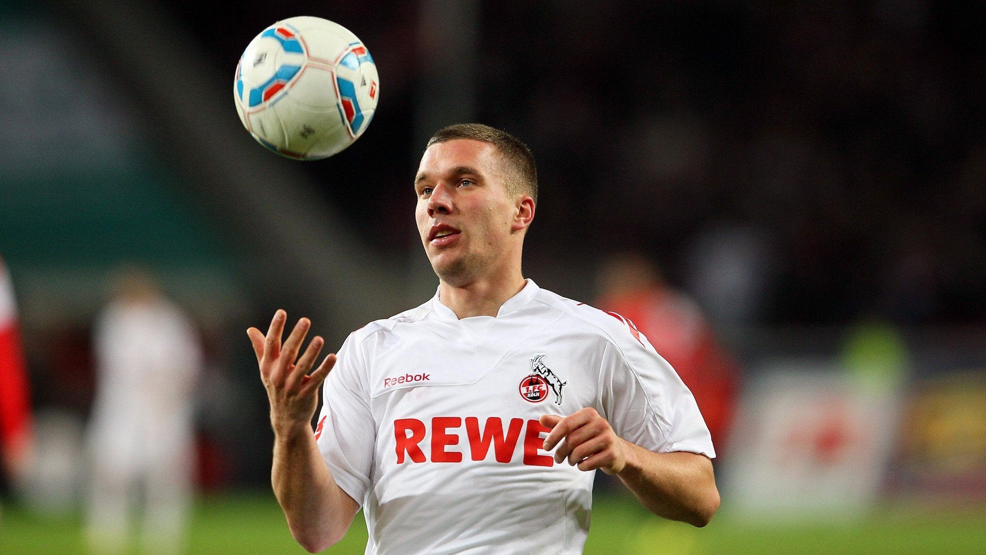 南美风暴席卷马赛，巴尔韦德关键一击，玻利维亚客场稳稳拿下历史性胜利