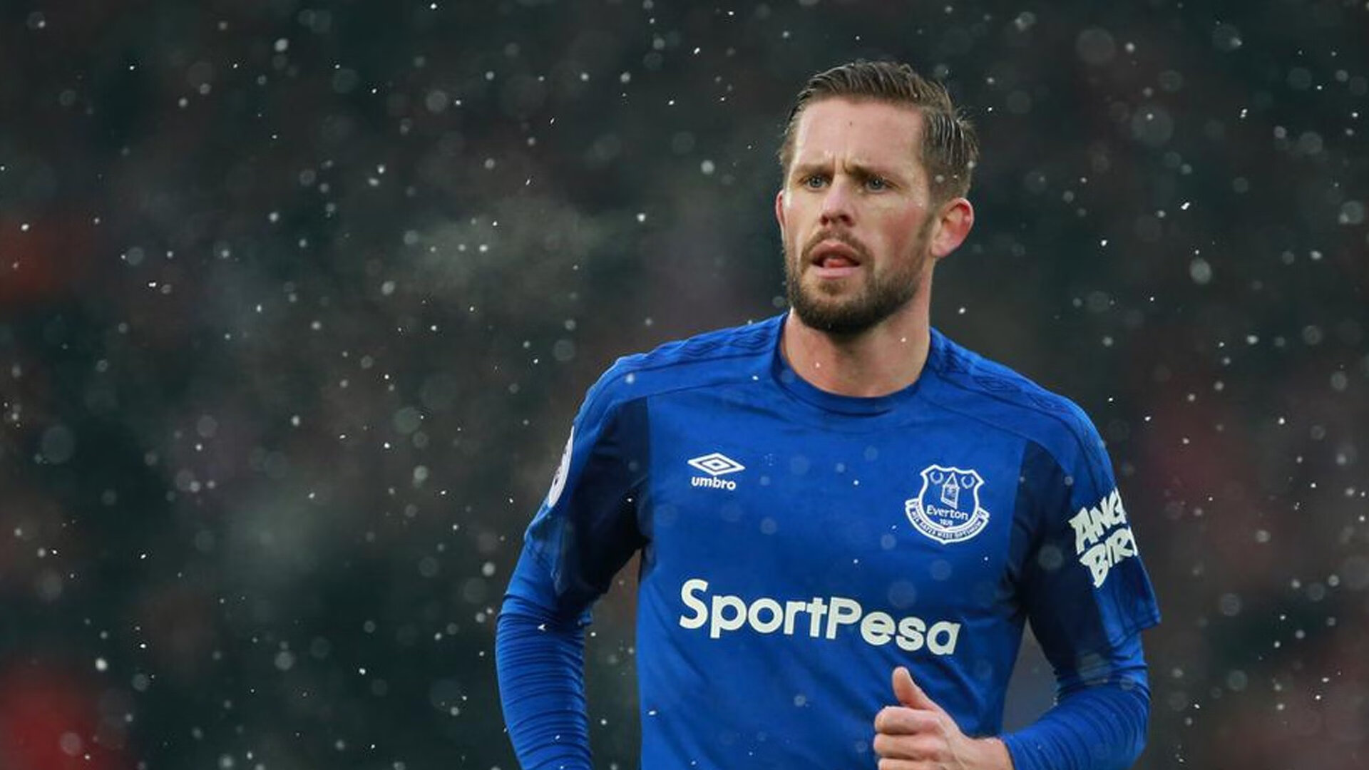 开云体育官网-戈贝尔西决生死战一柱擎天，雷霆窒息防守锁死凯尔特人