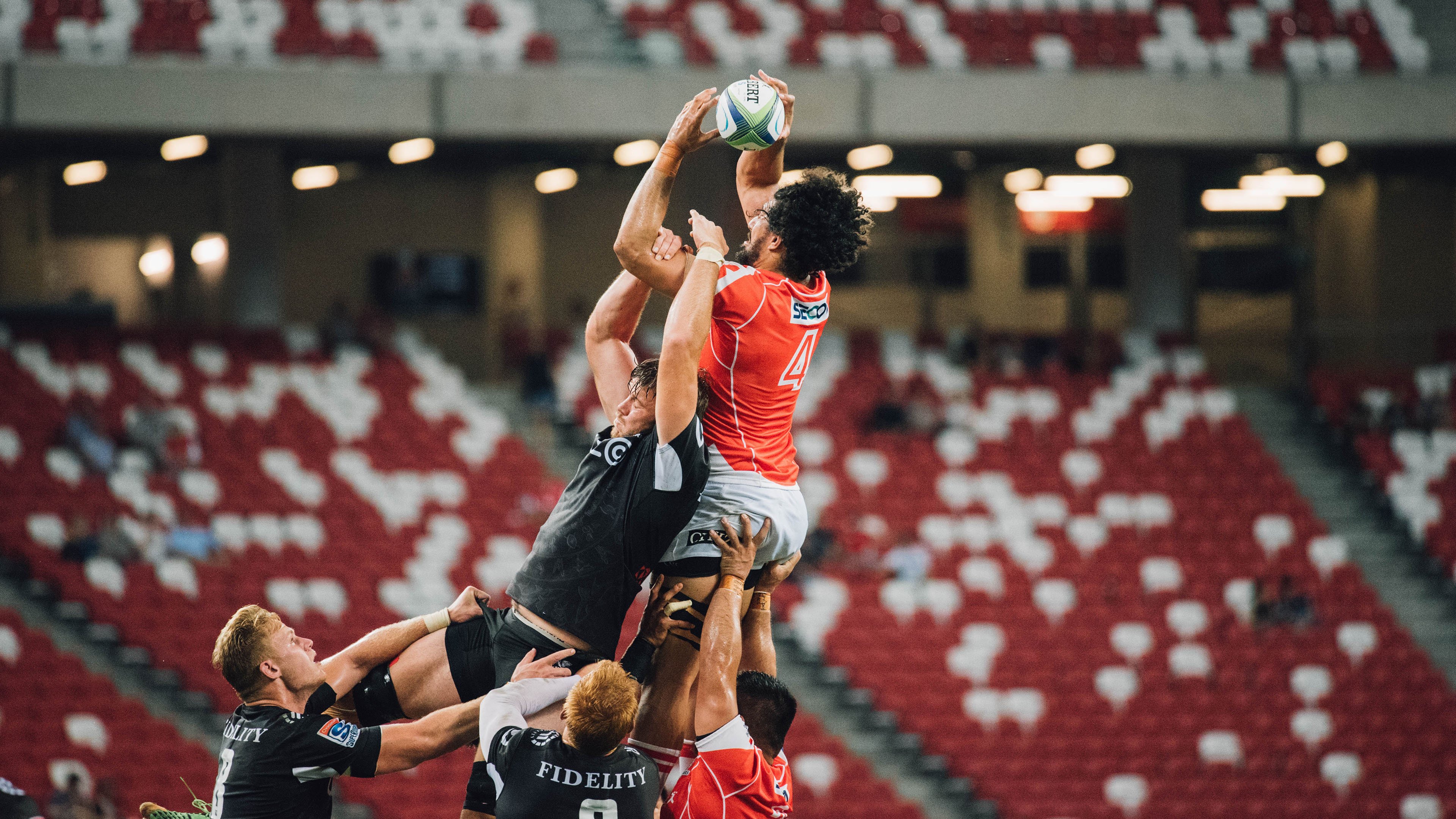 德罗赞末节狂飙19分,76人主场强势击退湖人